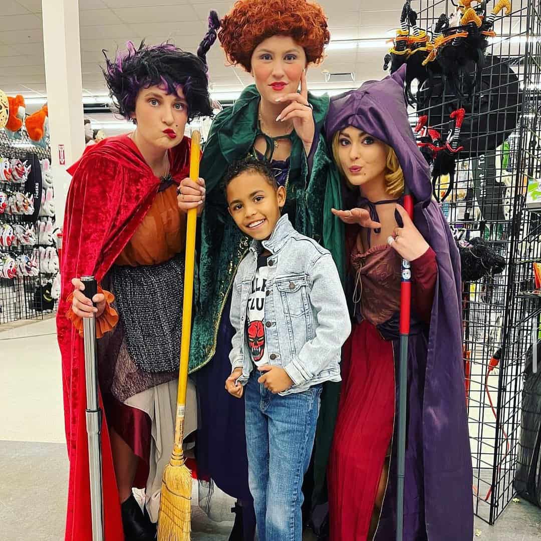 Halloween Stores In Calgary Massive Selection On Costumes And Décor