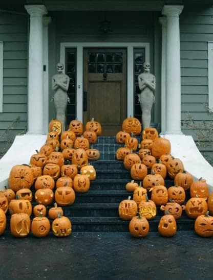 pumpkin carving houses Canada Halloween