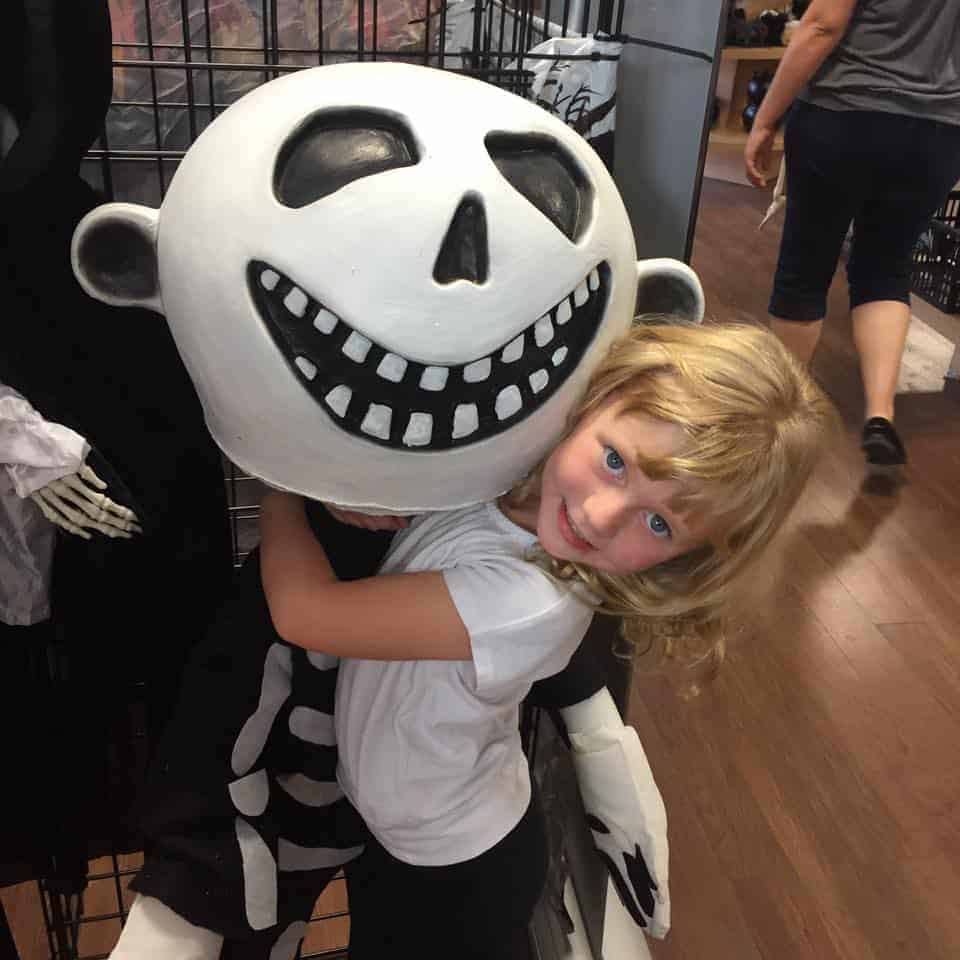 halloween costume skellington