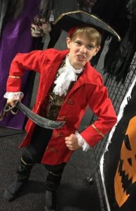 boys-pirate-costume-with-red-coat