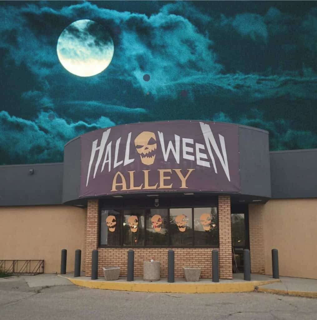 Halloween Costumes in Regina Scary Good Halloween Store